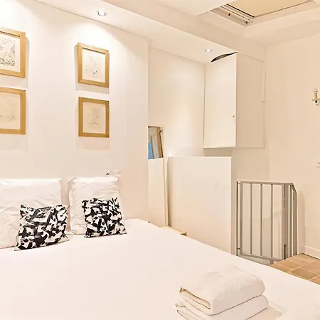 Maison Rare Avec Terrasse Et 2 - Marais Apartment